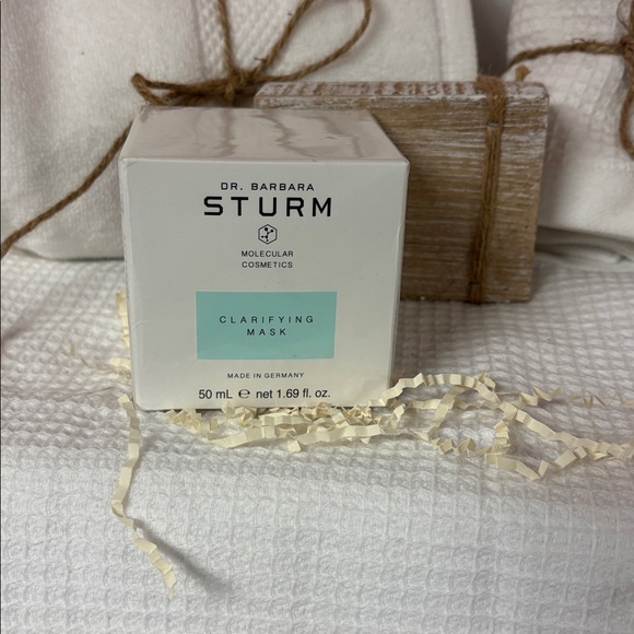 Dr. Barbara Sturm Clarifying Mask